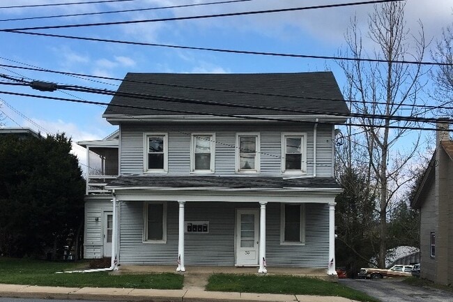 Front of building - 35 Manor Ave Unit B