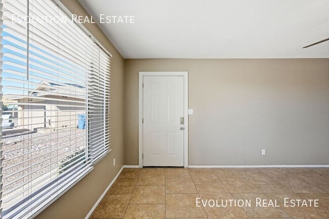 Photo - 3100 S Kachina Dr