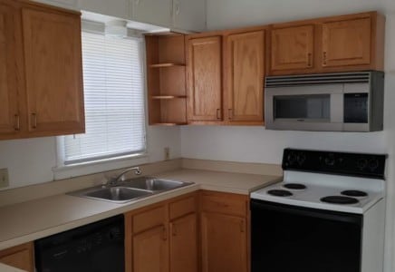 Photo - 131 N Hayford Ave