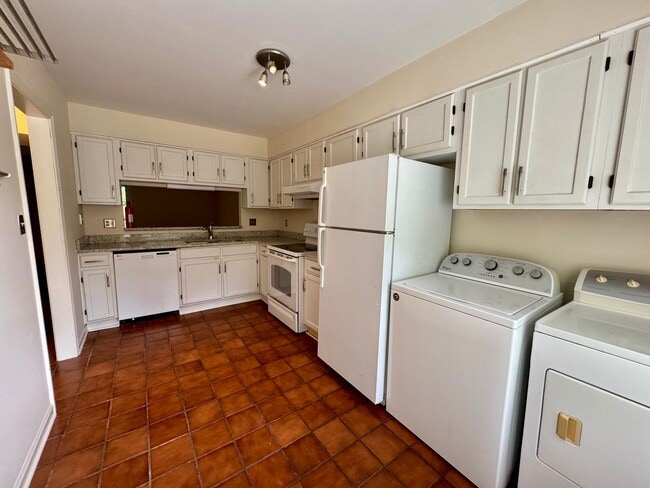 Photo - Prime Chapel Hill Living | 2BR Townhouse on MLK Blvd