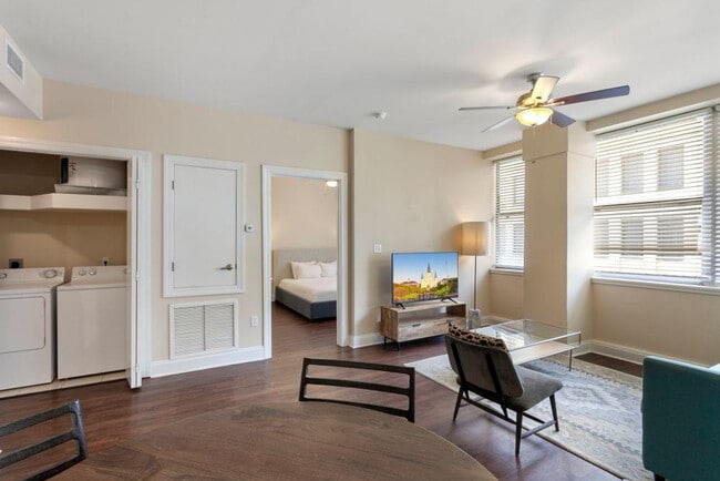 Building Photo - 925 Common St Unit ID1266936P