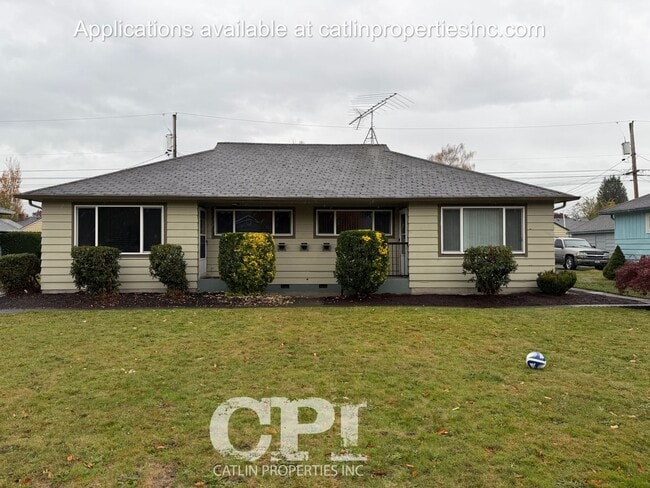 Building Photo - 1050 19th Ave