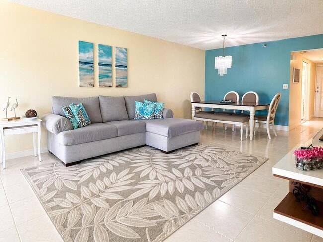 Photo - 4015 W Palm Aire Dr Unit 205