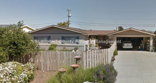 Building Photo - AVAILABLE NOVEMBER - Charming Los Osos Hom...
