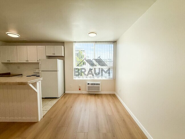 Photo - 5611 Fulcher Ave Unit 19