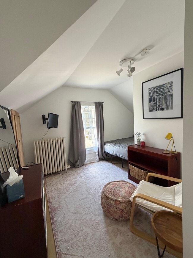 Photo - 65 Moulton St