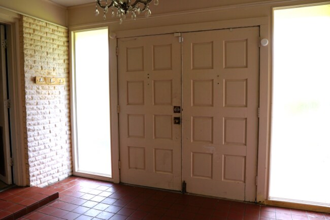 Photo - 14379 Duckworth Rd
