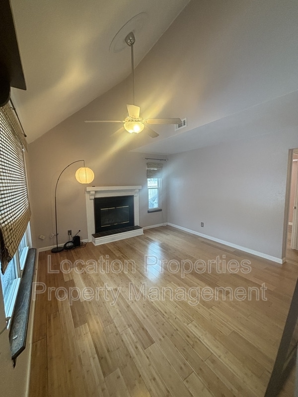 Photo - 1905 W 3rd St