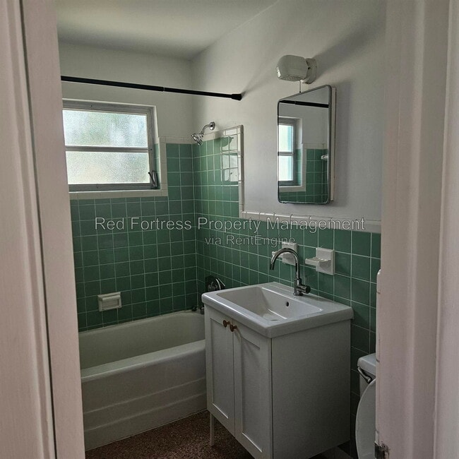 Photo - 1531 Grace Ave