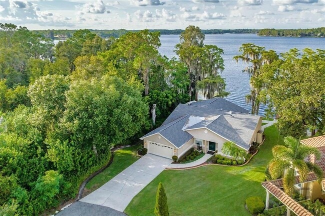 Photo - 17527 Canal Shores Dr