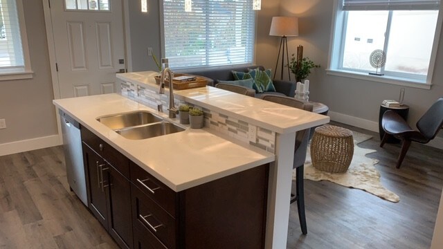 Chef's Center Island with Bar - Highridge Apartment Homes