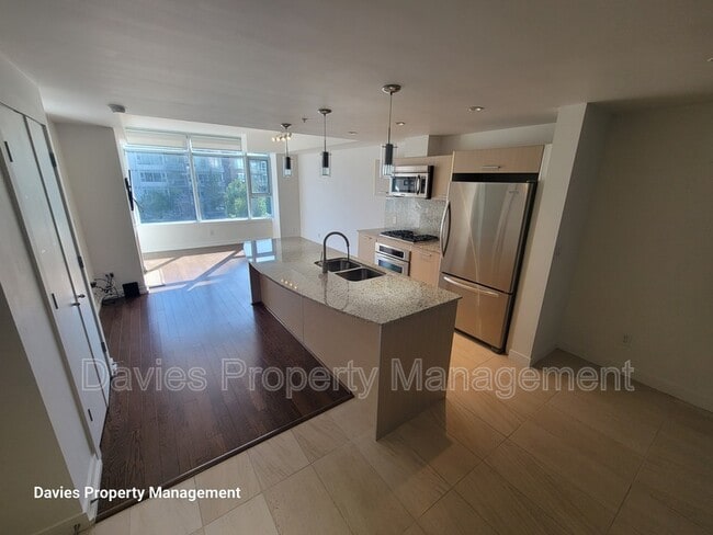 Photo - 2612-2109 109 St NW Unit #313