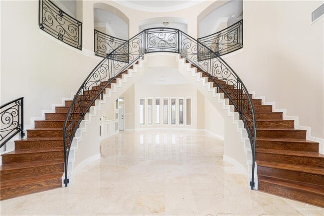 Photo - 2313 Hampton Ave