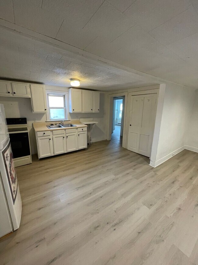 Photo - East Market Street Williamstown Unidad C