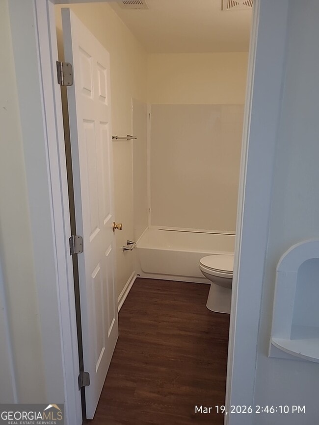 Building Photo - 802 W Moore St