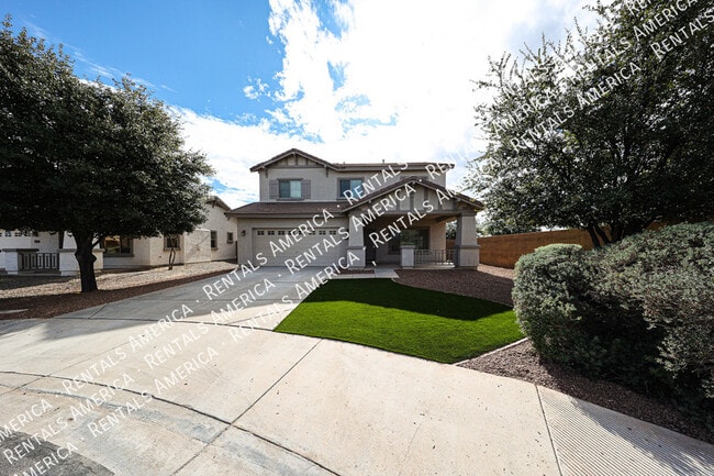 Photo - 935 E Blue Spruce Ln