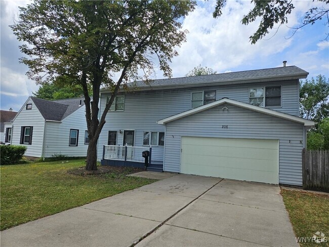 Building Photo - 206 Hillcrest Dr Rental