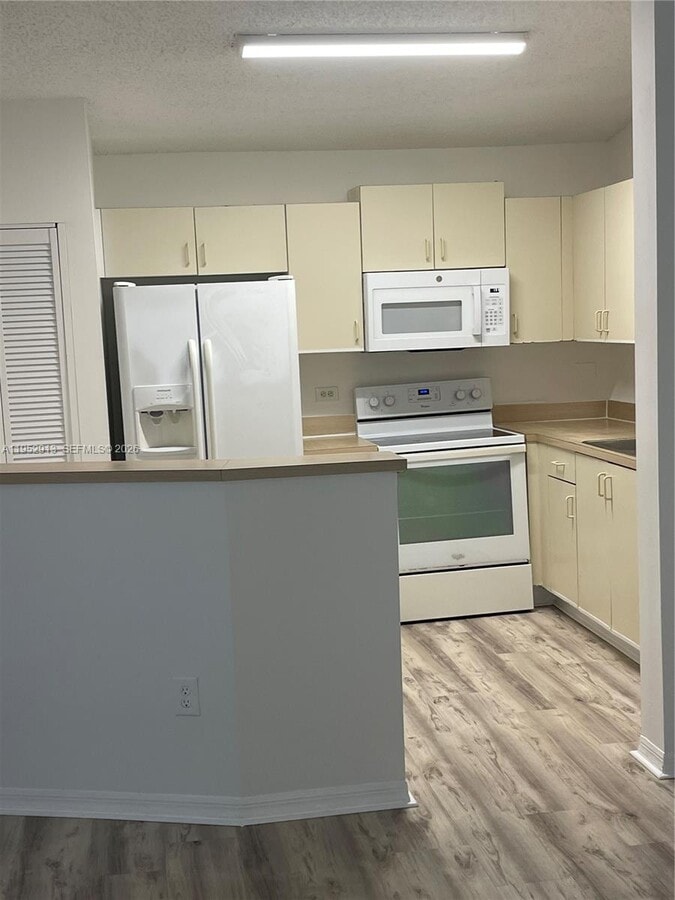 Photo - 3630 N 56th Ave Unit 314