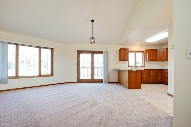 Photo - 11-11 Redtail Ct Unit 10