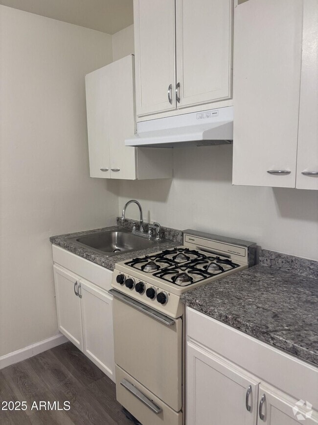 Building Photo - 1372 AZ-92 Rental