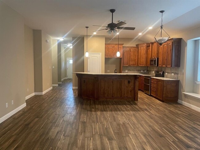 Photo - 103 S Kanaio Dr