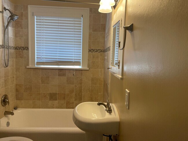 Photo - 510 Sul Ross St Unit True