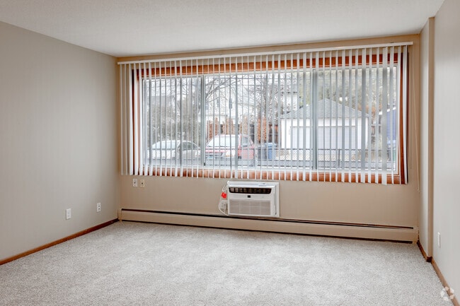 1BR, 1BA - 625 SF