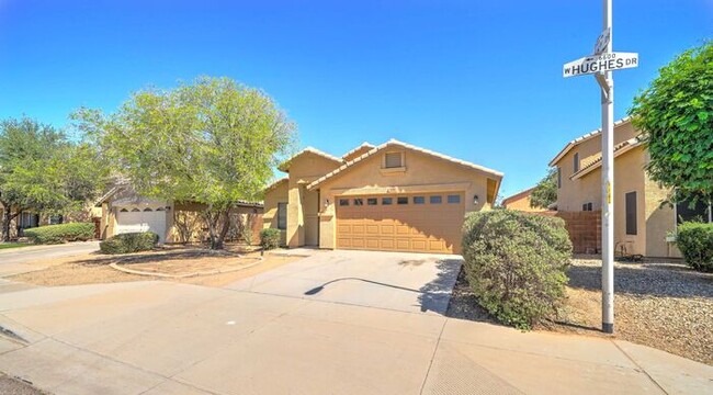 Photo - READY TO VIEW NOW! Bright, Open Floorplan w/ Brand New Interior Paint & Carpet!