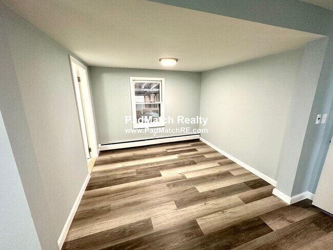 Photo - 33 Lens St Unit 1