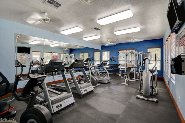 Building Photo - 7255 W Sunset Rd Unit 1136