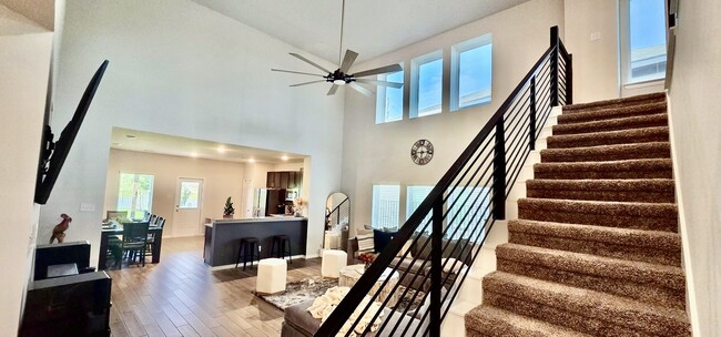 Photo - 1523 Alpine Dr