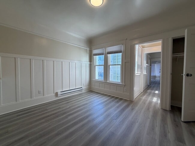 Photo - 571a Minna St
