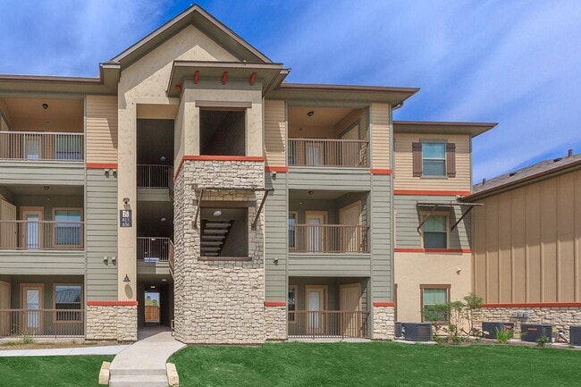 Building Photo - 7902 E Country Dr Unit #7902