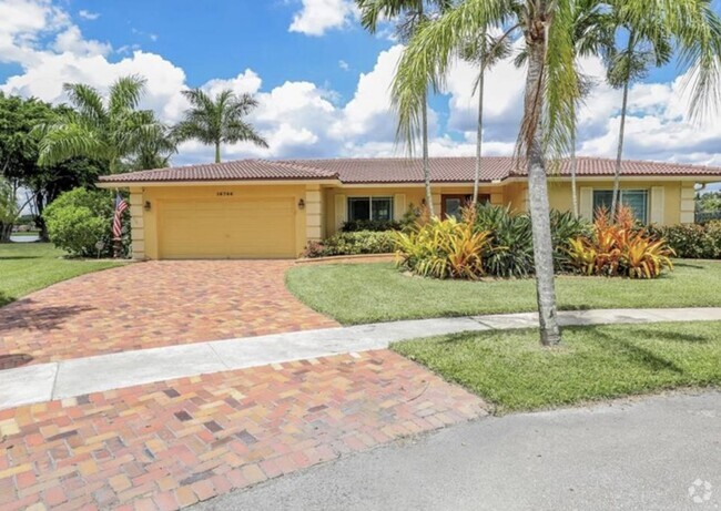 Building Photo - 16746 Waters Edge Dr Rental
