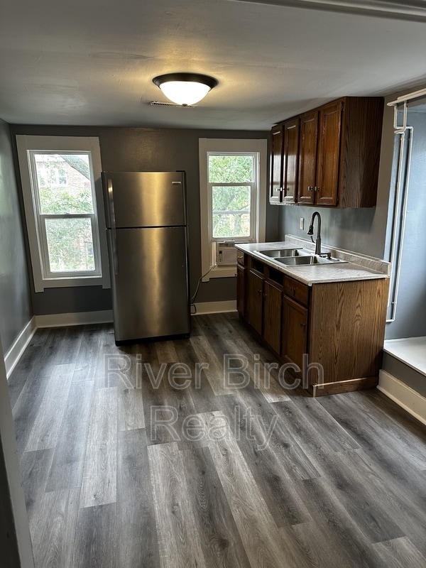Photo - 613 S 5th St