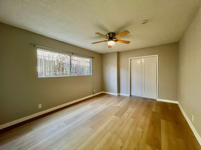 533-535 W 75th St