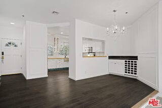 Photo - 850 N Poinsettia Pl