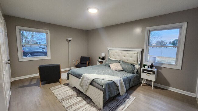 Photo - 2 Hazelwood Cir