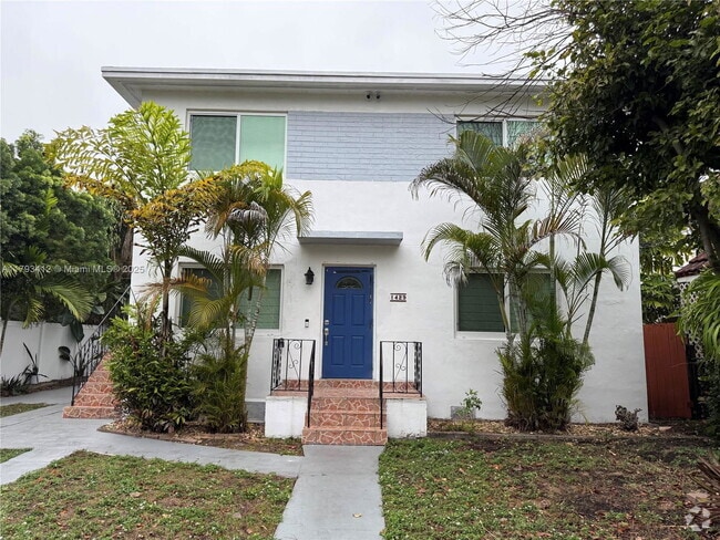 Building Photo - 1429 SW 23rd Terrace Unit 1 Rental