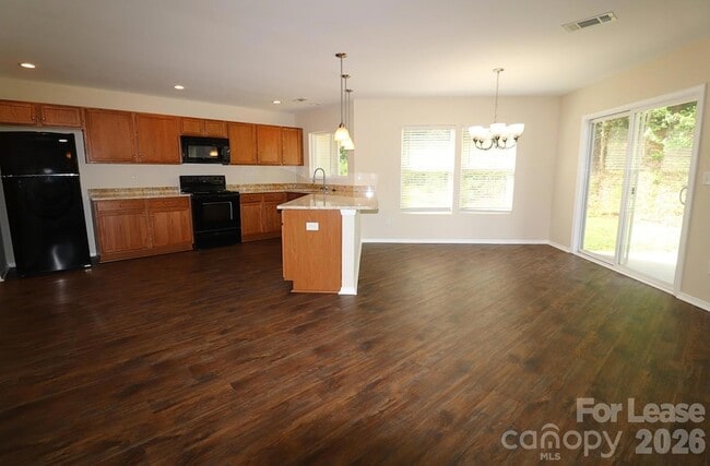 13011 Lake Erie Ln