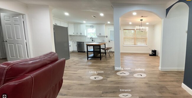 Photo - 8231 St Lo Rd