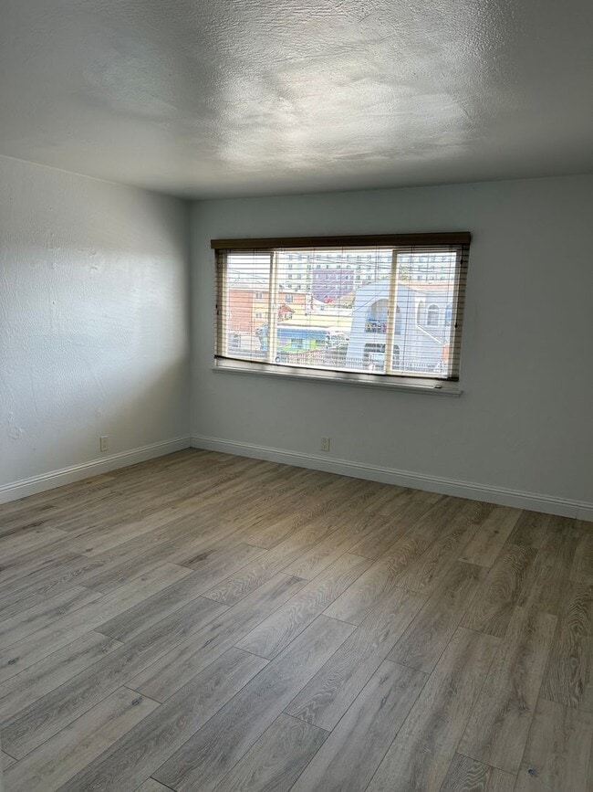 1461 103rd Ave
