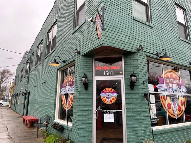 Photo - 1301 W Leigh St