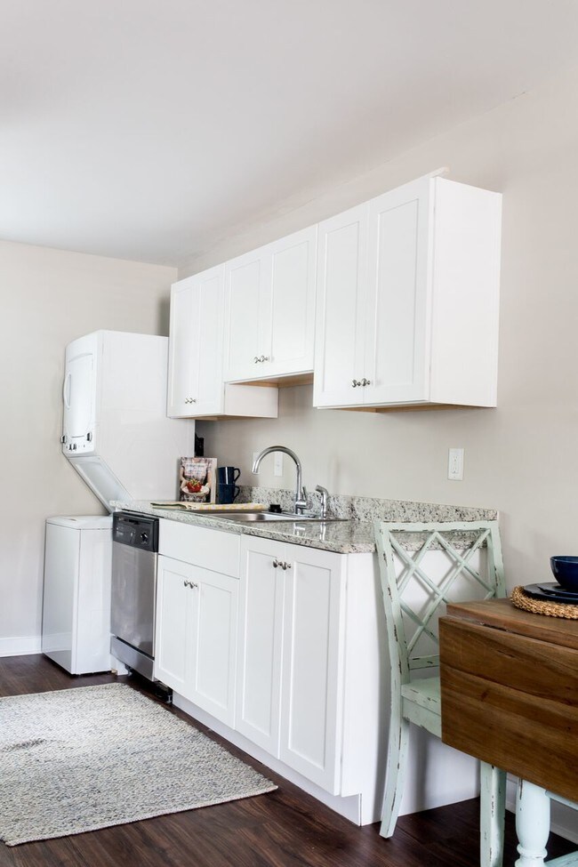 Photo - The Edge on Noisette Creek Apartments