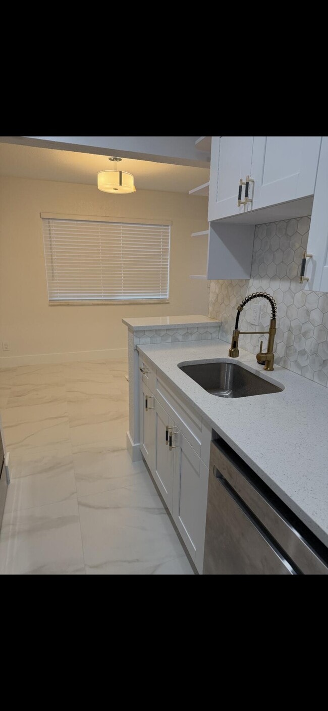 Photo - 2110 Sherwood Forest Blvd