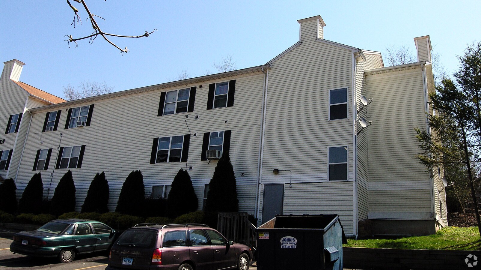 Photo - Sheffield Oaks Apartments