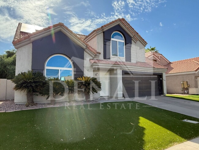 Building Photo - 1114 S Surfside Dr
