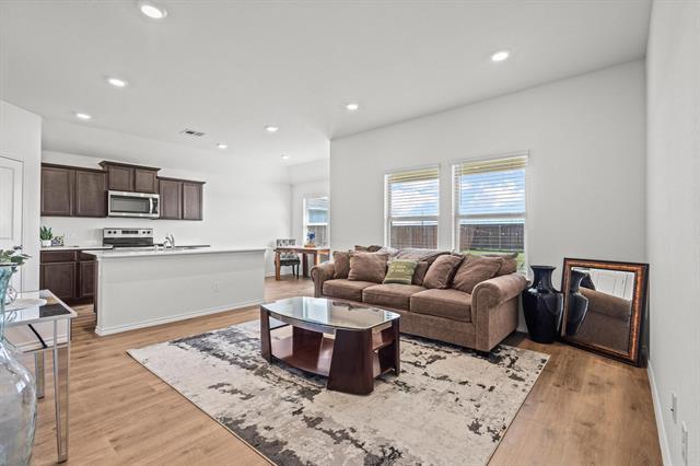 Photo - 120 Creek End Dr