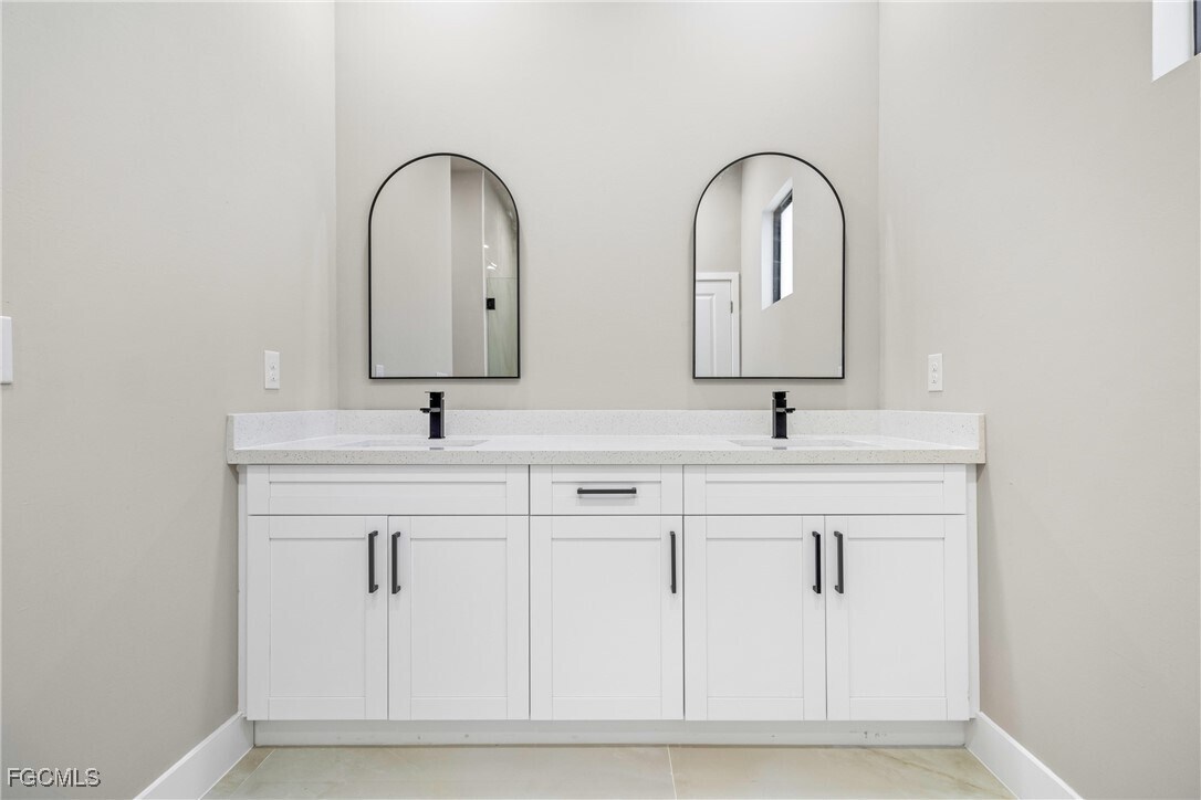 Photo - 2606 25th St SW