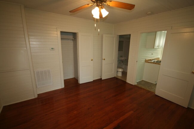 Photo - Adorable 1 Bedroom Walltown Duplex - Walk to Duke or Ninth St Unit B